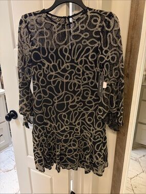 Jessica Howard Black and Gold Beaded-Pattern Sheer Sleeve Dress